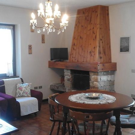 Casa Livia Maria Apartment Teglio Ngoại thất bức ảnh